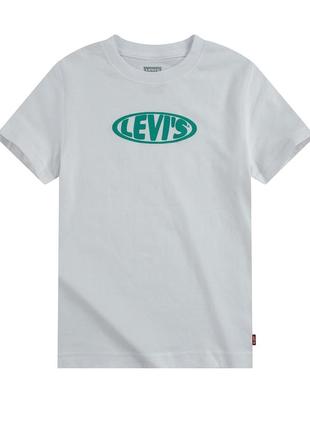 Новая футболка levis 6-7 лет