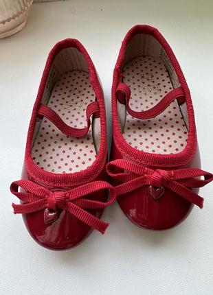 Лакові червоні дитячі туфельки, туфлі, розмір 22