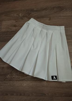 Біла тенісна спідниця asos