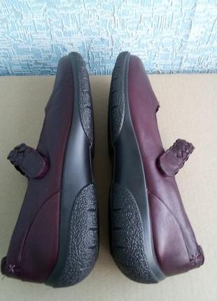 Шикарные кожаные мягкие женские туфли на липучках hotter английская цвет марсала