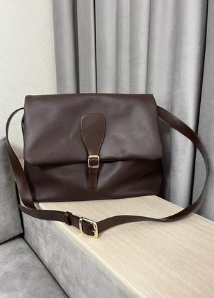 Повседневная женская сумка почталька коричневая