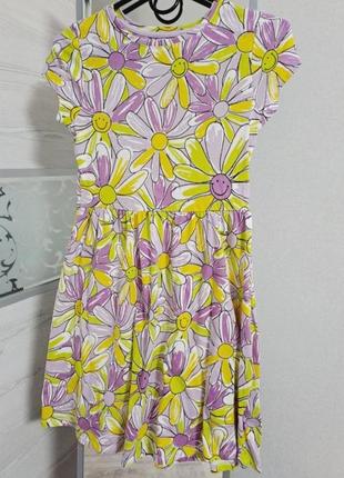 Сукня в яскравих квітах з коротким рукавом на 9-10 років