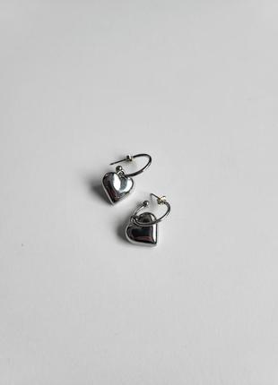 Серьги серебряного цвета объемные