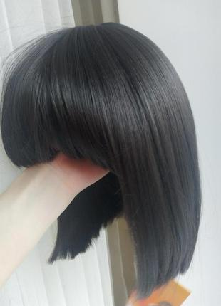 Парик тёмно-каштановый каре с челкой