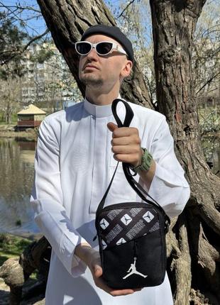 Чоловіча спортивна барсетка джордан чорна сумка через плече jordan