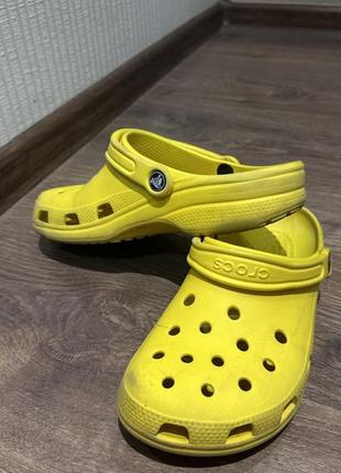 Crocs