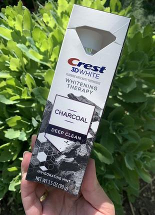 Угольная черная отбеливающая зубная паста crest 3d white whitening therapy deep clean charcoal 99 g оригинал из сша