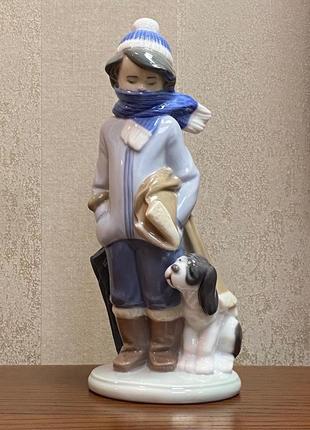 Фарфоровая статуэтка lladro «детская зима».