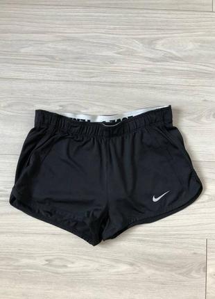 Шорты шорти nike