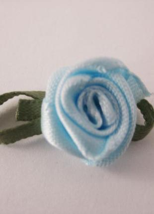 Розы с листочками искусственные для рукоделия и творчества декоративные пришивные / цвет голубой / 15 мм