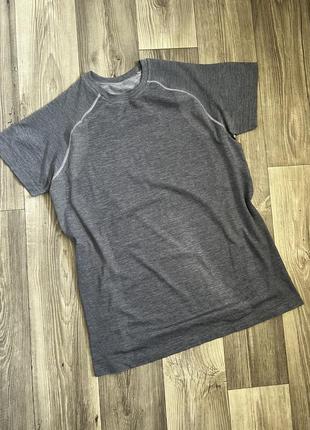 Термо футболка спортивна сіра хл