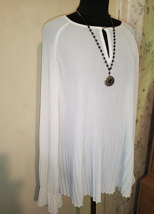 Нарядная,белая блузка-трапеция,гофре-плиссе,red queen