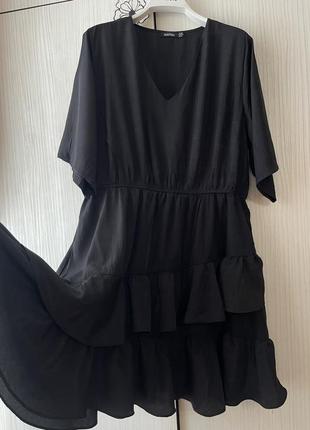 Базовое ярусное черное платье, как новая фирмы boohoo