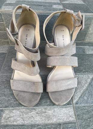 Босоножки 👡