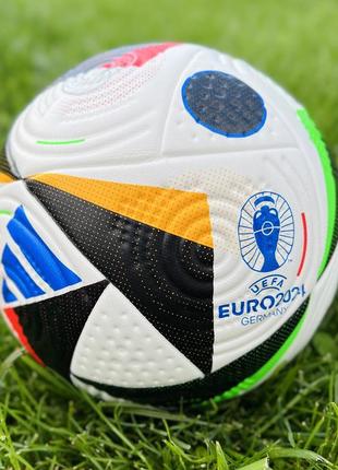 Футбольний мʼяч adidas euro 2024