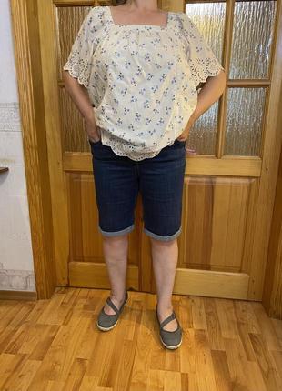 Коттоновая блузка большого размера с прошвой