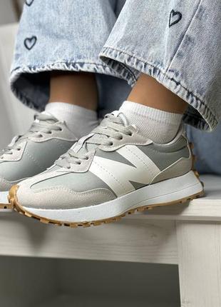 Жіночі замшеві кросівки new balance 327 gray white