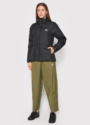Женская куртка adidas  w bsc 3-stripes winter  ft2570