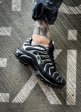 Мужские кроссовки nike air max plus tn black silver green 41-42-44-45