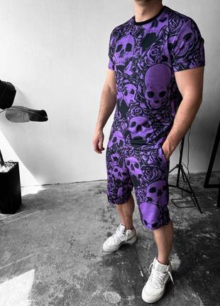 Фиолетовый летний спортивный костюм с принтами футболка шорты