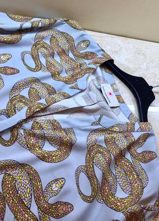 Нова.брендова блуза з шовку herzen's angelegenheit snake print silk blouse nude blue оригінал. зі св