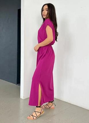 Фіолетова однотонна сукня з боковим розрізом розмір m
