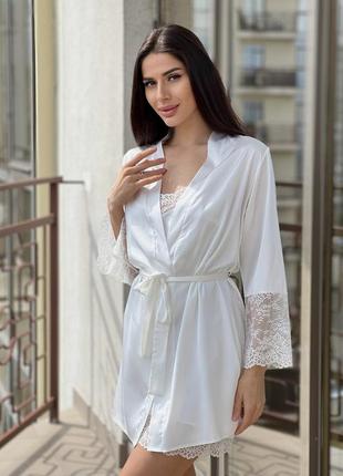 Халат короткий женский пеньюар с кружевным рукавом шелк-сатиновый julia шампань