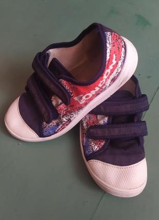 Красивые кроссовки, кеды мокасины