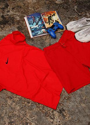 Базовый летний комплект футболка и шорты