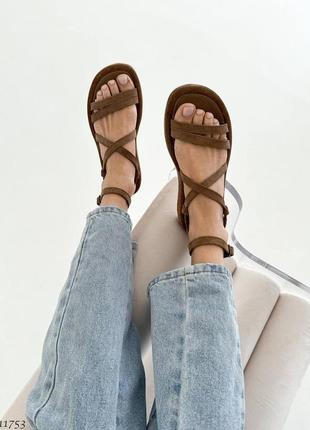 Жіночі босоніжки з натуральної замші, замшеві сандалі на низькому ходу, без підборів,...