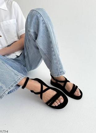 Жіночі босоніжки з натуральної замші, замшеві сандалі на низькому ходу, без підборів,...