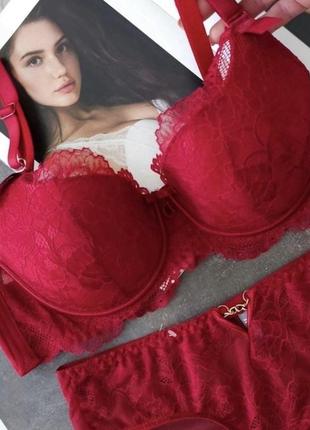 Комплект нижньої білизни бордовий