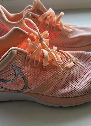 Кросівки жіночі nike strike. розмір 38