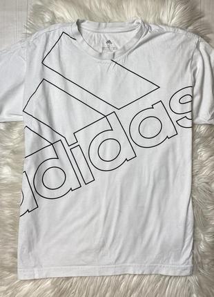 Футболка adidas