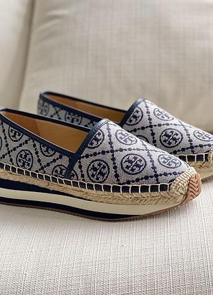 Мокасины в стиле touch burch