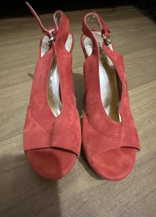 Босоніжки guess