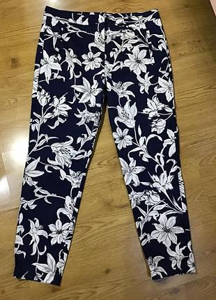 Брюки с цветочным принтом