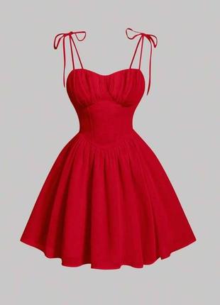 Платье короткое однотонное на брителях приталено свободного кроя качественная стильная трендовая красная молочная