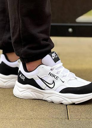 Кроссовки в стиле nike air