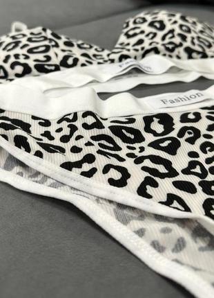 Комплект белья(топ+трусы)