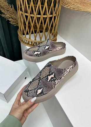 Шлепанцы женские из натуральной кожи 517