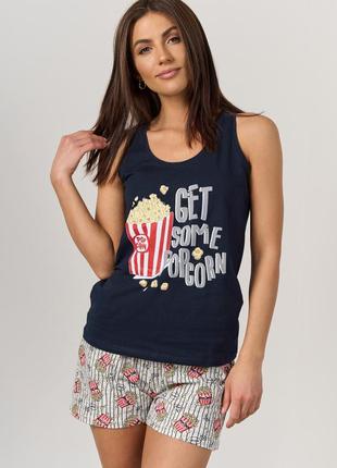 Жіноча футболка з шортиками — popcorn
