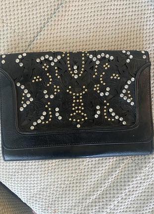 Клатч з камінням та стразами