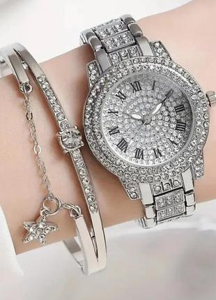 Женские часы с браслетов в комплекте