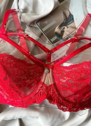 Бюстгальтер з портупеєю без поролону червоний