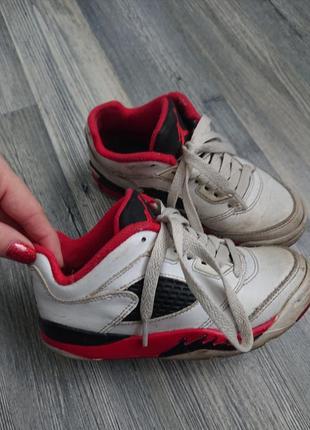Детские кожаные кроссовки nike jordan р.28