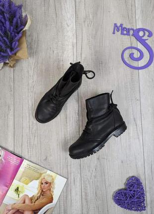 Жіночі черевики демісезонні натуральна шкіра чорні розмір 38