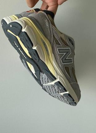 Жіночі кросівки в стилі new balance 990v3 grey.6 фото