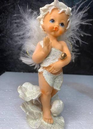 Статуэтка ангел с крыльями