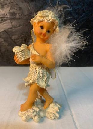 Статуэтка ангел с крыльями